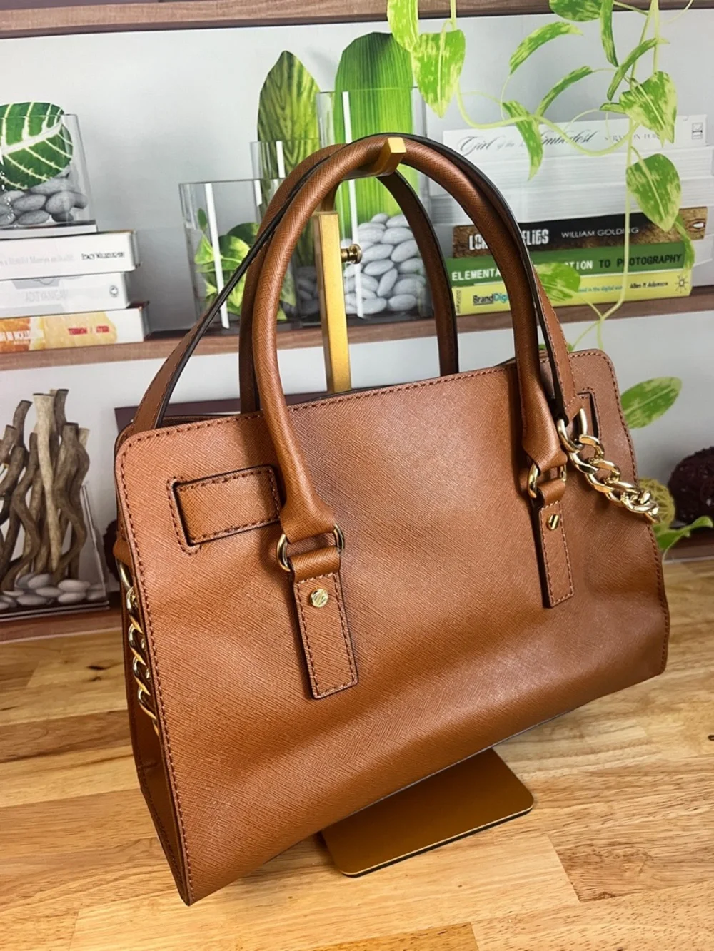 Michael Kors Hamilton Satchel in Luggage Brown with Gold Hardware - Picture 8 of 10